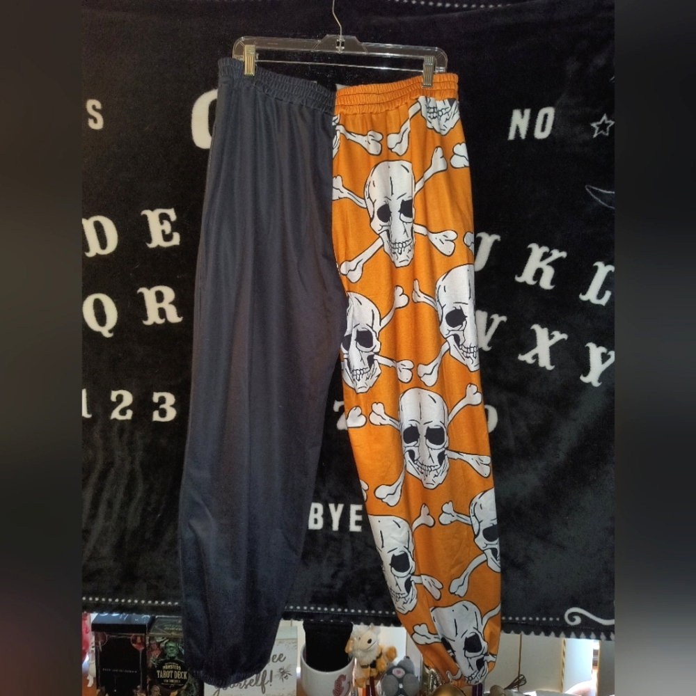 Skull and cross bones pants